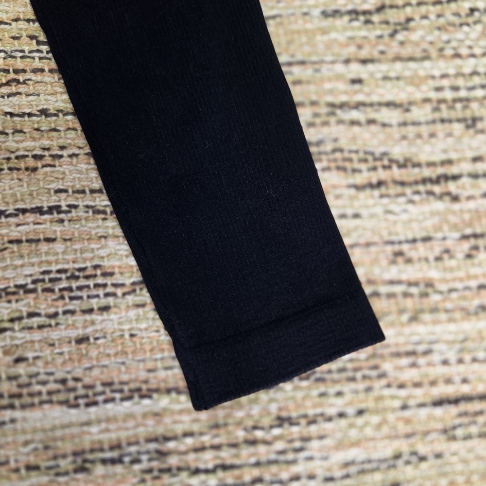 Babaton Black Ribbed Top - Picture 4 of 4